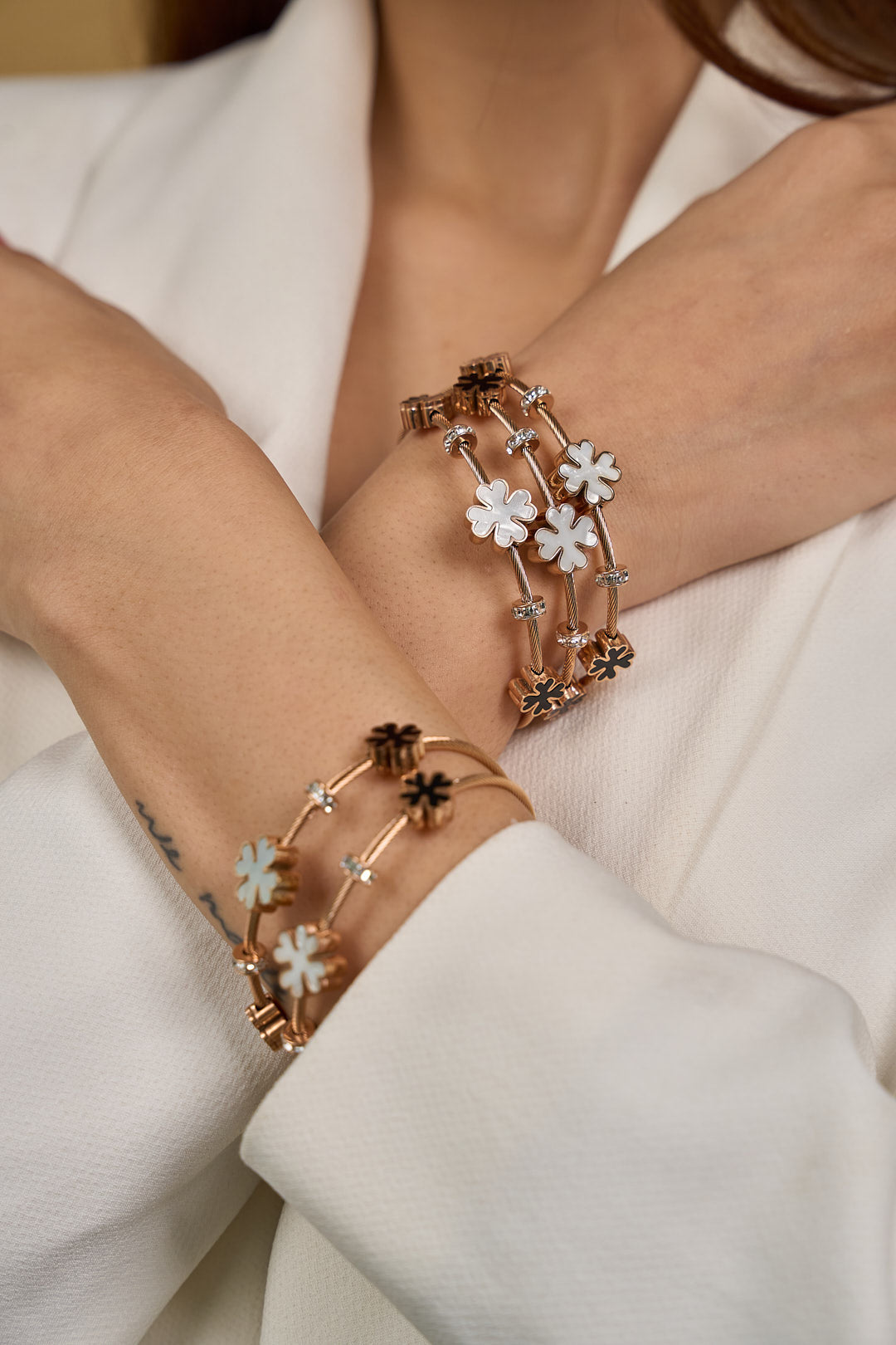 Elegant Anti-Tarnish Floral Bangle