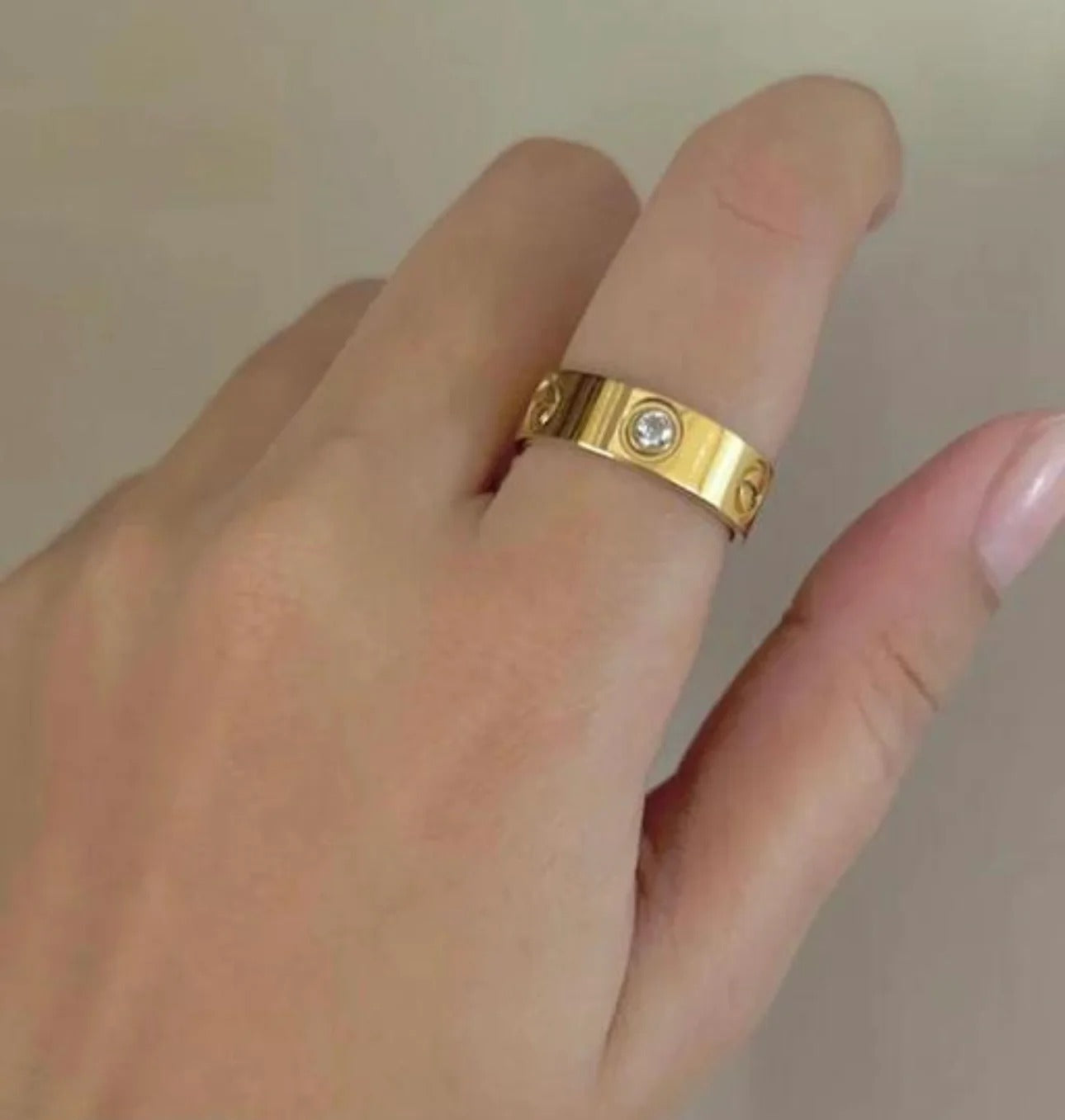 Elegant Gold-Plated Stone Band Ring