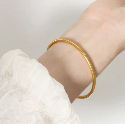 Classic Set of Three Bangles