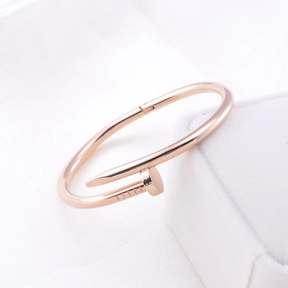 Juste Un Clou Bracelet