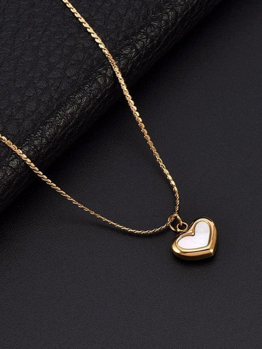 Pearl Heart Charm Gold Neck piece