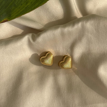 Ribbed Heart Earrings