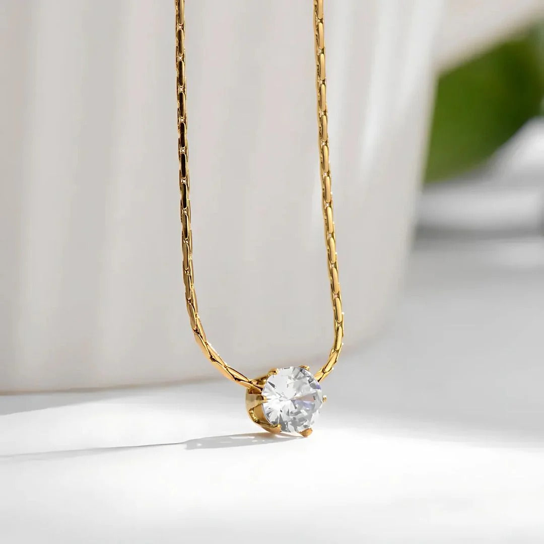 Dainty Solitaire Pendant Necklace