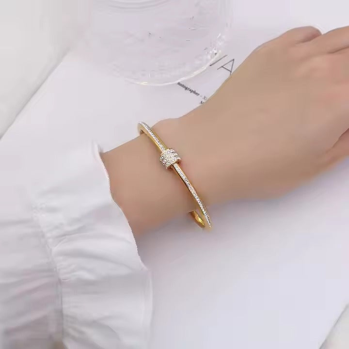 Golden Solitaire Charm Bangle